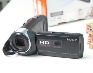 sony hdr-pj410 specification,sony pj410 review,sony hdr-pj410 specification,sony hdr pj410 as webcam,sony hdr-cx405,sony hdr-pj410 review,sony hdr-pj410 external microphone,sony handycam hdr-cx405,sony hdr-cx405 live streaming,handycam projector,harga handycam sony pj410